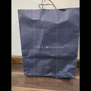 Large Tommy Hilfiger shopping bag